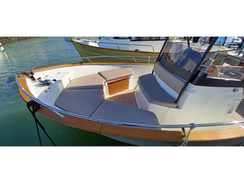 RHEA MARINE 23 Open V 2