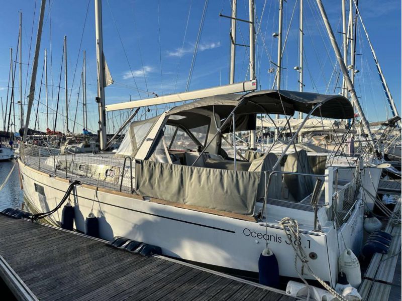 BENETEAU Oceanis 38.1 occasion