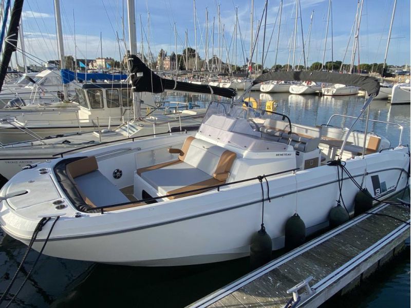 BENETEAU Flyer 9 SPACEdeck occasion