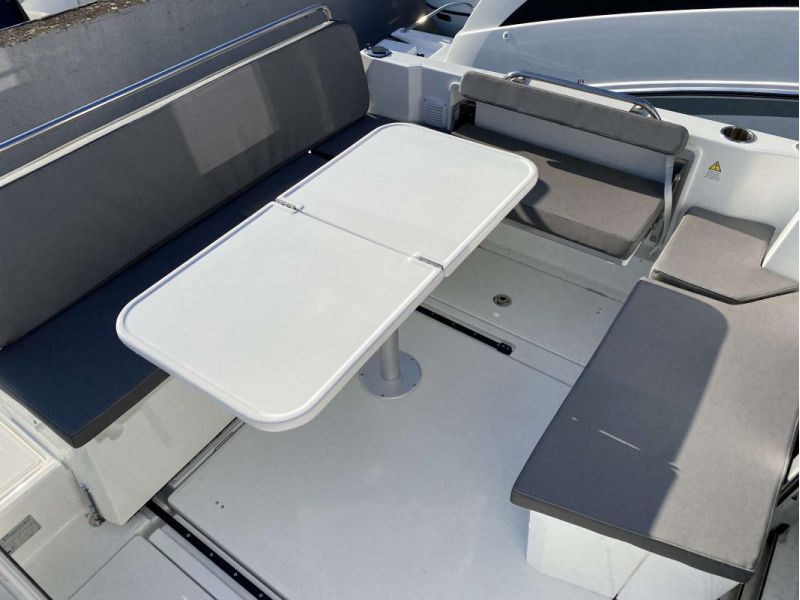 BENETEAU Antares 8