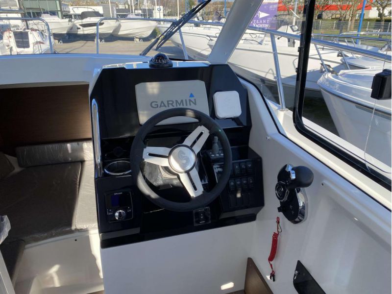 BENETEAU Antares 8