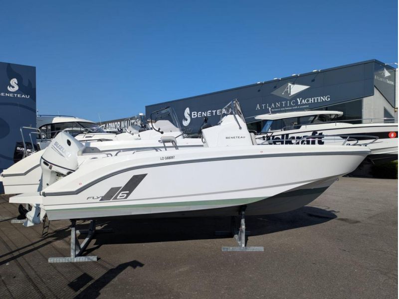 BENETEAU Flyer 6 SPACEdeck occasion