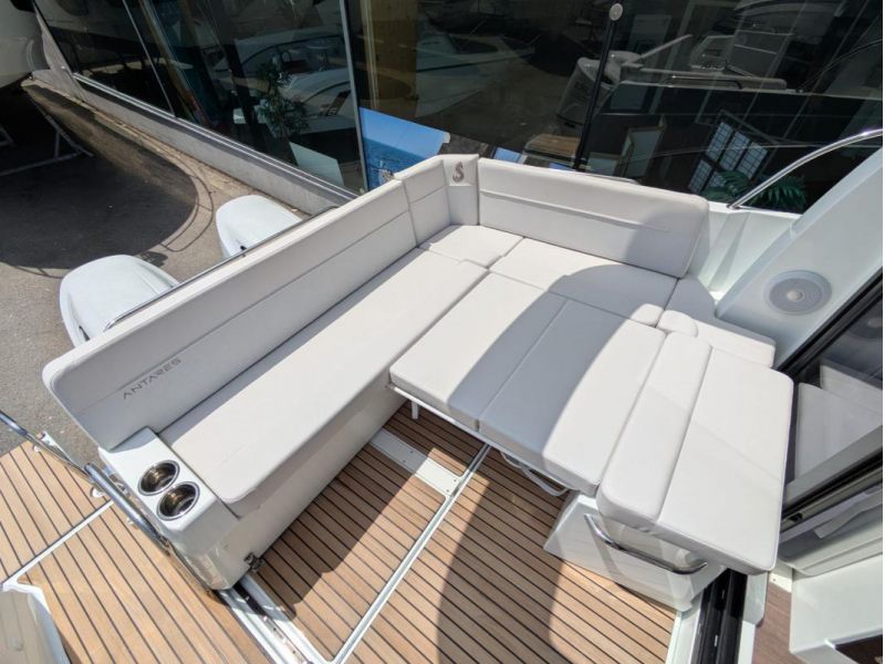 BENETEAU Antares 9 V2