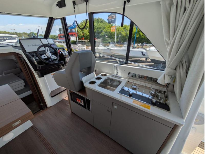 BENETEAU Antares 9 V2
