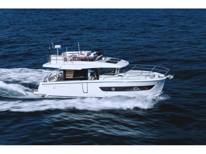 BENETEAU Swift Trawler 37 Fly