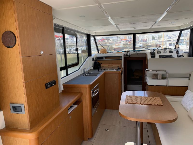 BENETEAU SWIFT TRAWLER 30 occasion