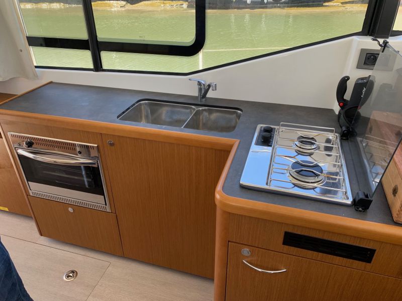 BENETEAU SWIFT TRAWLER 30 occasion