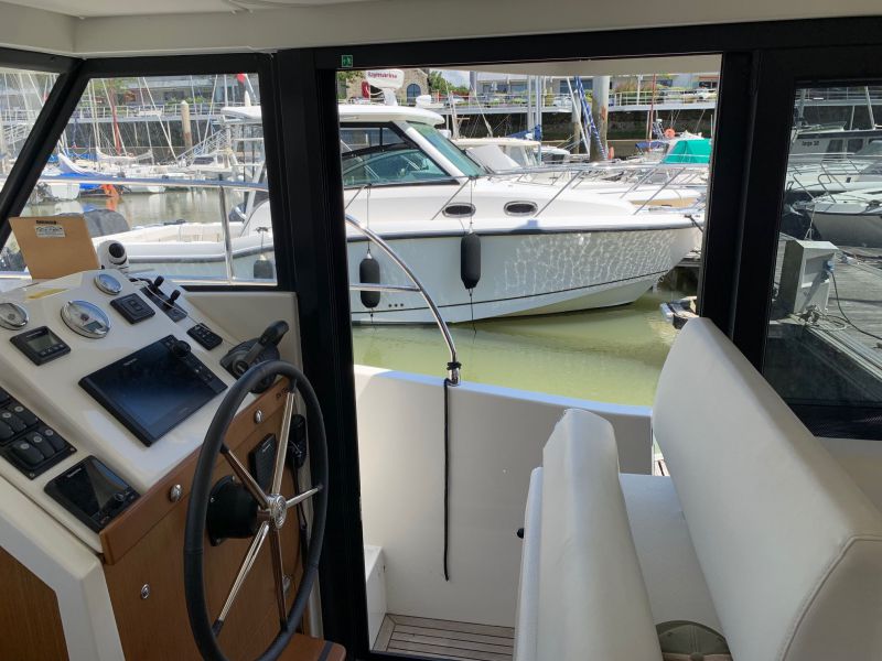 BENETEAU SWIFT TRAWLER 30 occasion