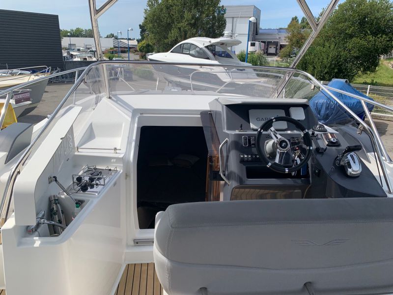 BENETEAU FLYER 8.8 SUNDECK occasion