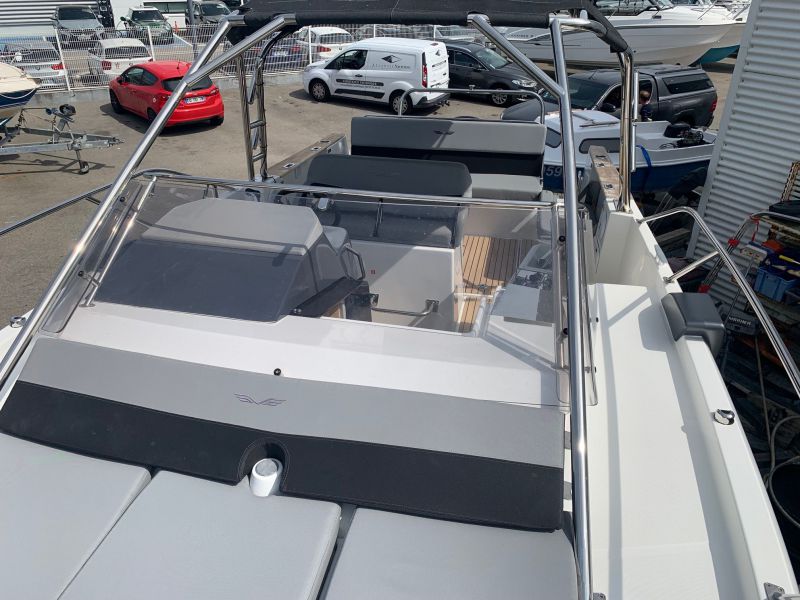 BENETEAU FLYER 8.8 SUNDECK occasion