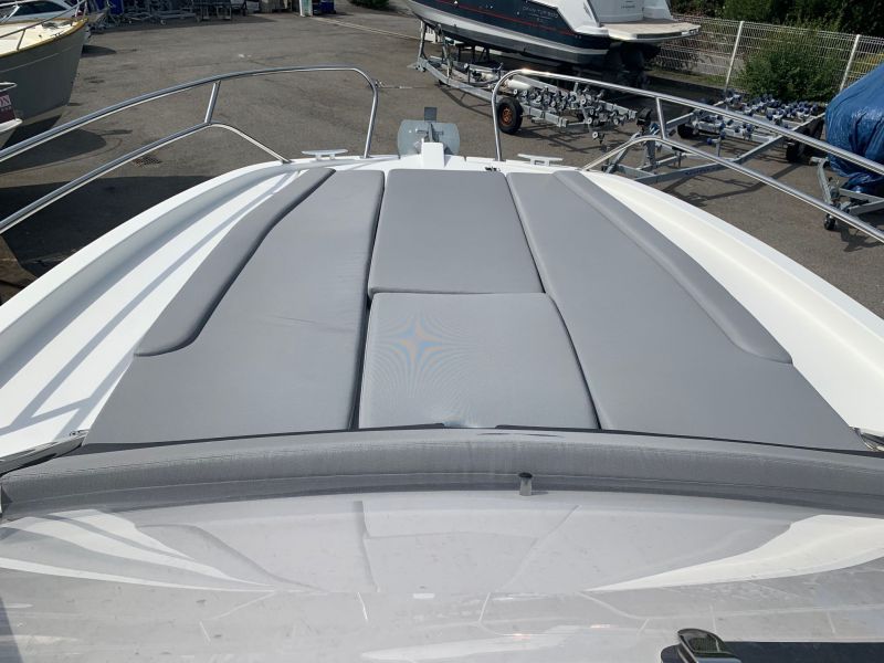BENETEAU FLYER 8.8 SUNDECK occasion