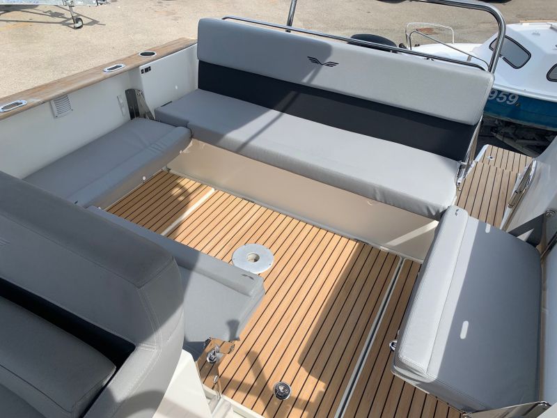 BENETEAU FLYER 8.8 SUNDECK occasion