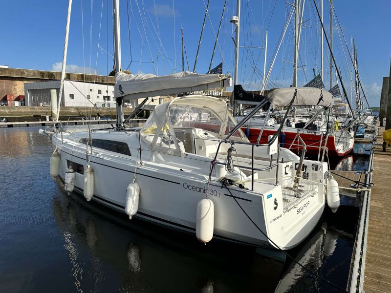 BENETEAU OCEANIS 30.1 occasion