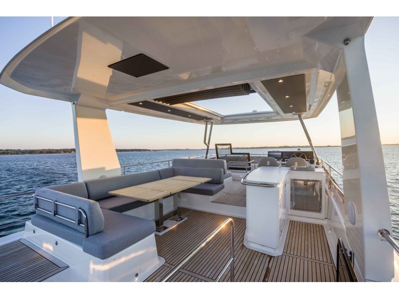 BENETEAU GRAND TRAWLER 63
