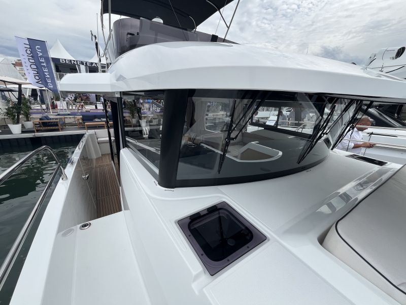 BENETEAU SWIFT TRAWLER 37 FLY