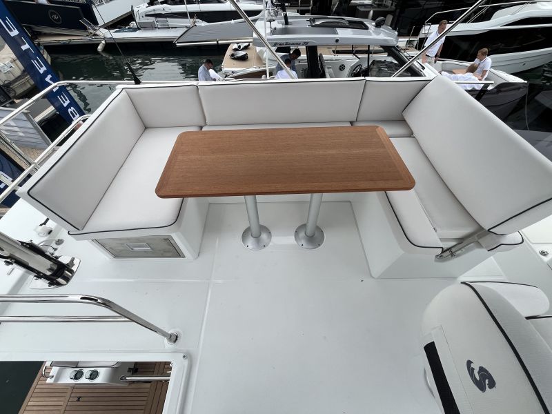 BENETEAU SWIFT TRAWLER 37 FLY