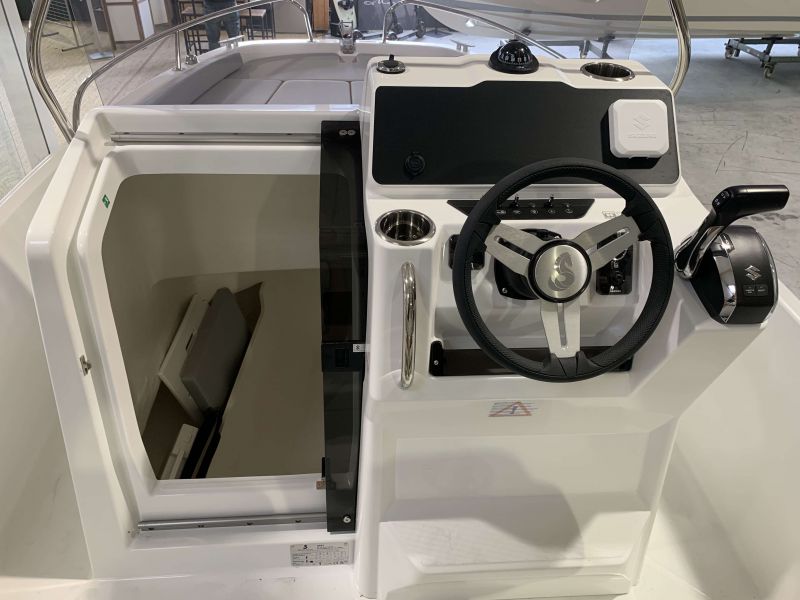 BENETEAU FLYER 6 SPACEDECK