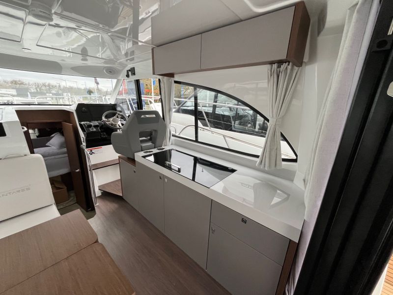 BENETEAU ANTARES 11 FLY OB