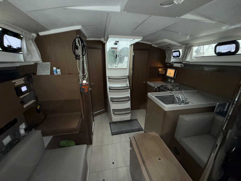 BENETEAU OCEANIS 38.1 occasion