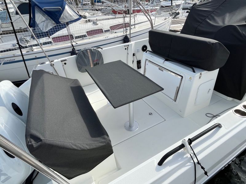 BENETEAU Flyer 9 SPACEdeck occasion