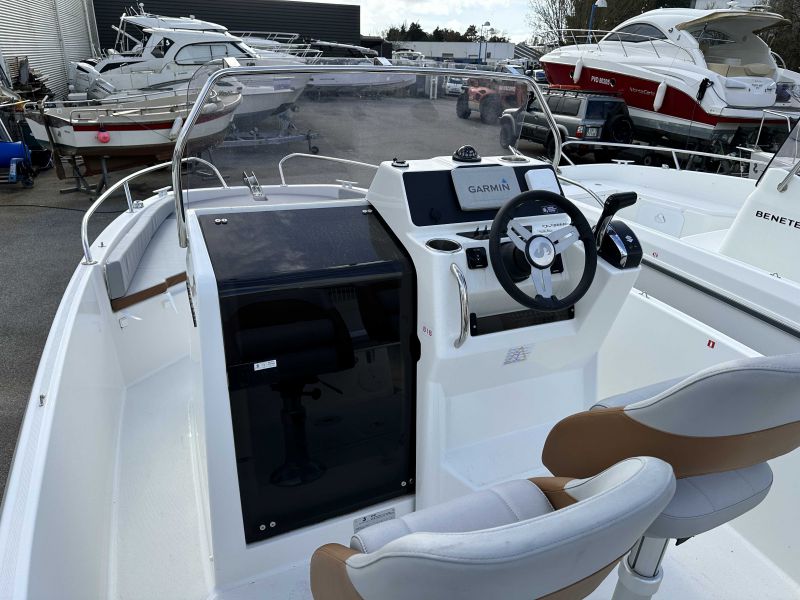 BENETEAU FLYER 6 SPACEDECK occasion