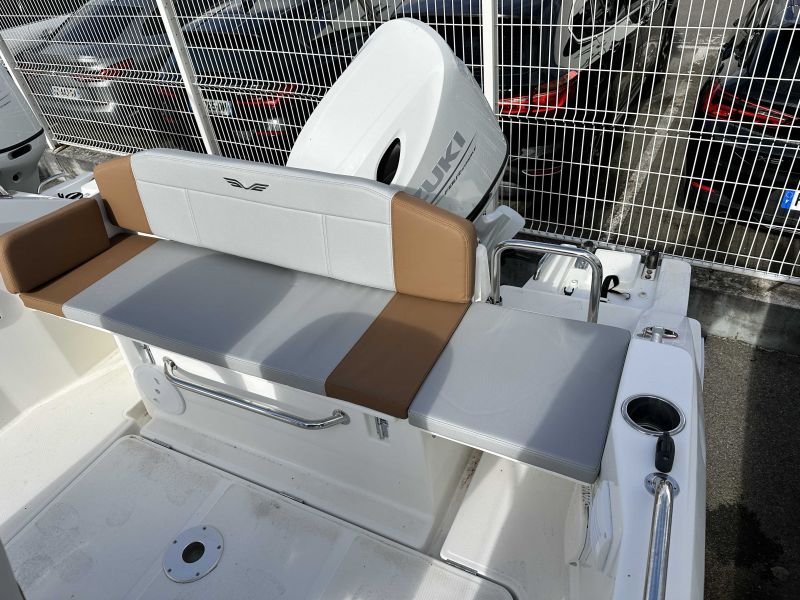 BENETEAU FLYER 6 SPACEDECK occasion