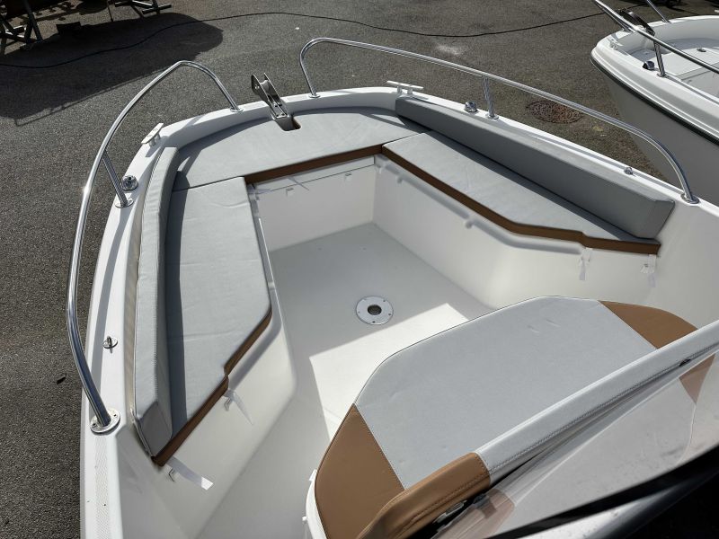 BENETEAU FLYER 6 SPACEDECK occasion