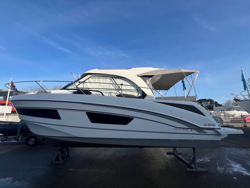 BENETEAU ANTARES 9 OB occasion