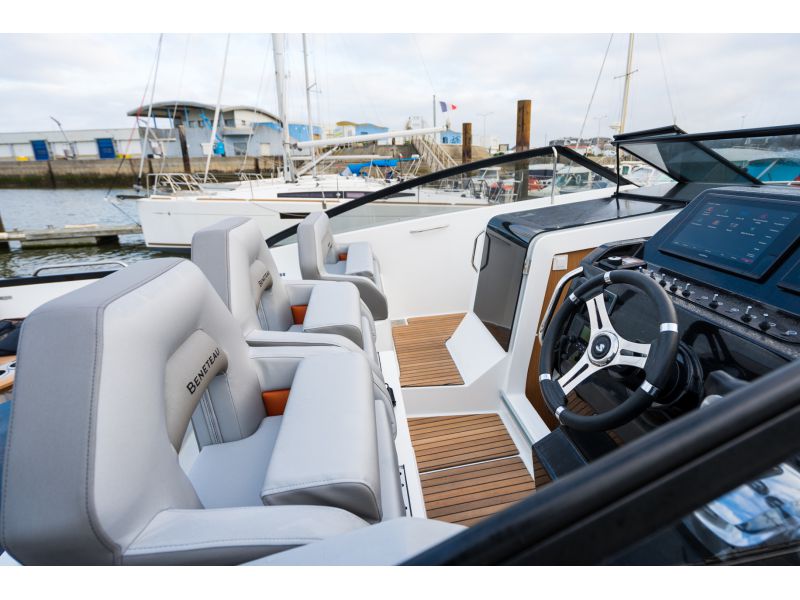 BENETEAU FLYER 10