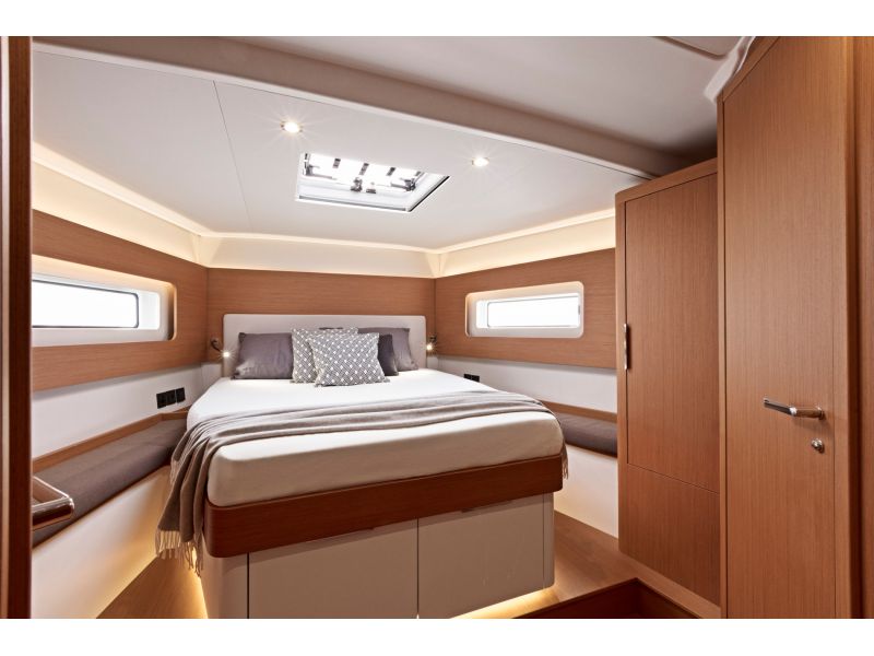 BENETEAU FIRST YACHT 53