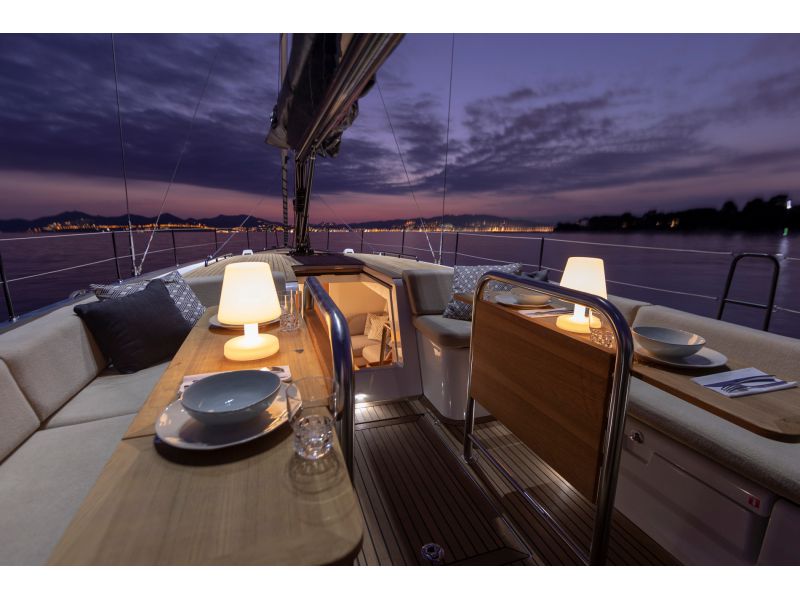 BENETEAU FIRST YACHT 53