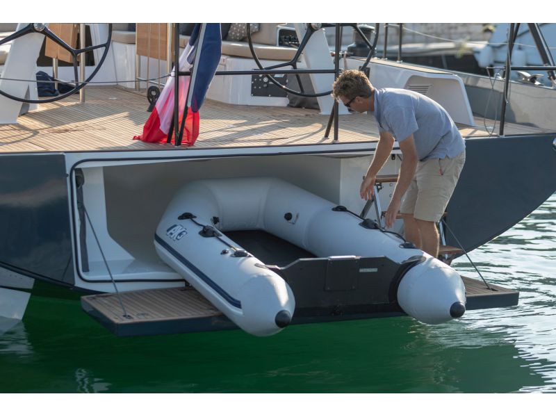 BENETEAU FIRST YACHT 53