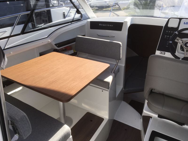 BENETEAU ANTARES 8 OB occasion