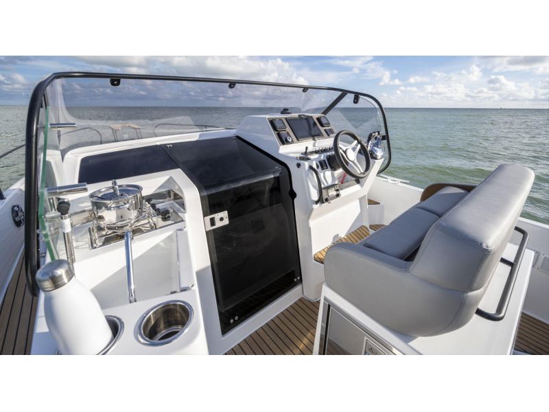BENETEAU FLYER 9 SUNDECK