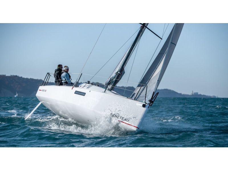BENETEAU FIRST 27 SE