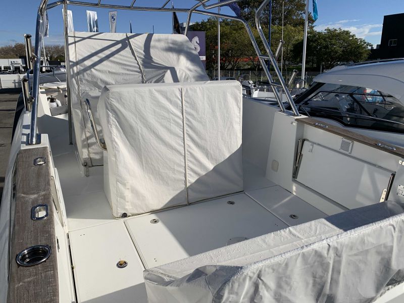 BENETEAU FLYER 8.8 SPACEDECK occasion