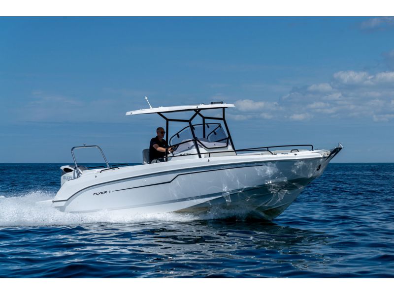 BENETEAU FLYER 8 SPACEDECK V2