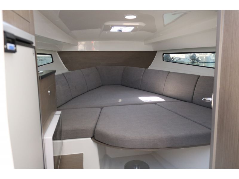 BENETEAU FLYER 8 SUNDECK V2