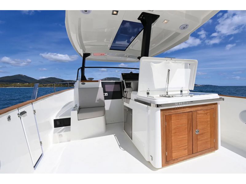 RHEA MARINE 32 Open
