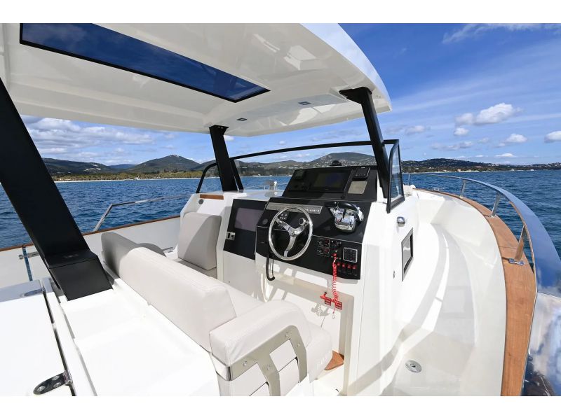 RHEA MARINE 32 Open