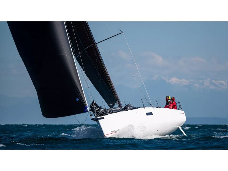 BENETEAU First SE