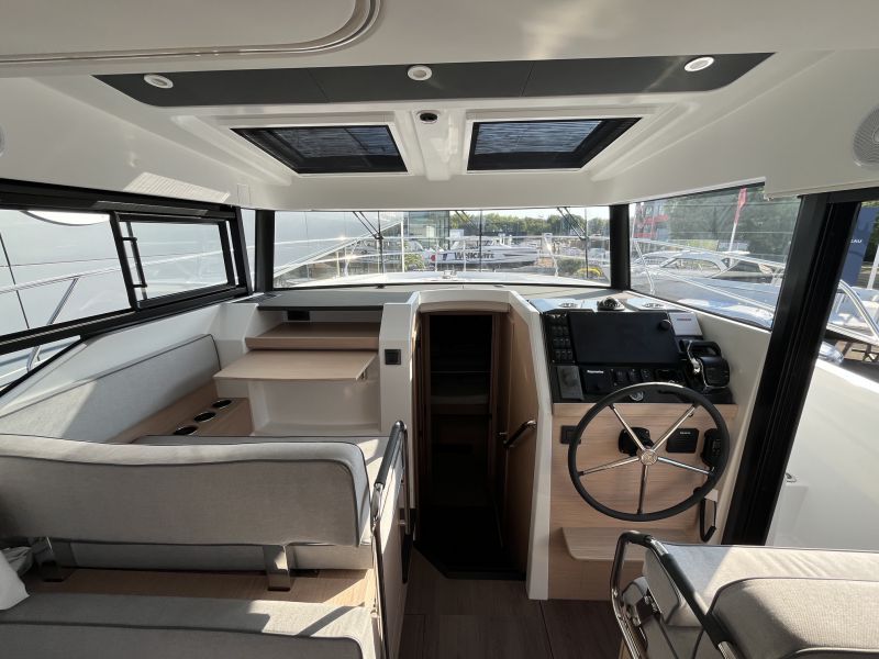 BENETEAU Swift Trawler 37 Fly