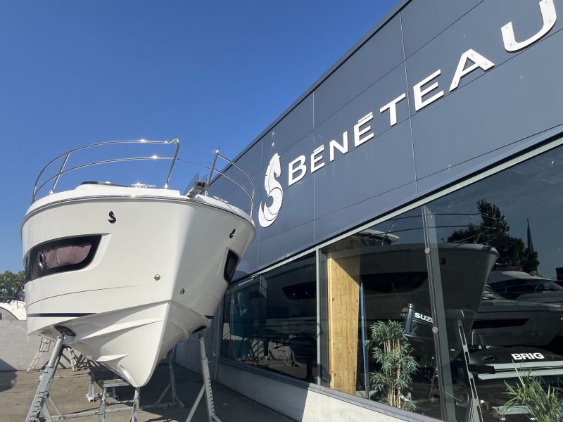 BENETEAU Swift Trawler 37 Fly