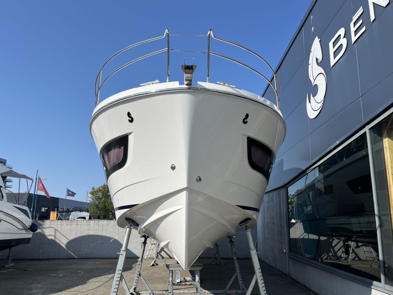 BENETEAU Swift Trawler 37 Fly