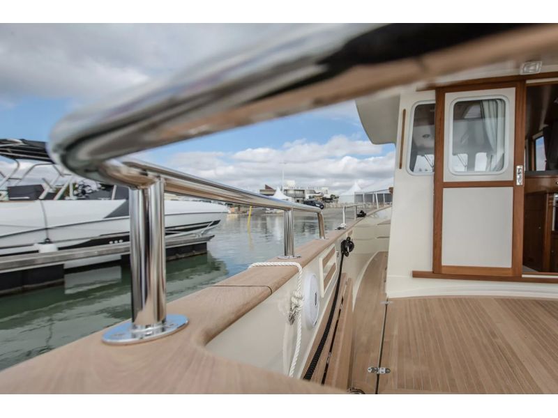 RHEA MARINE 850 Timonier