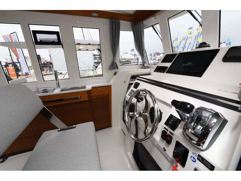RHEA MARINE 29 Open