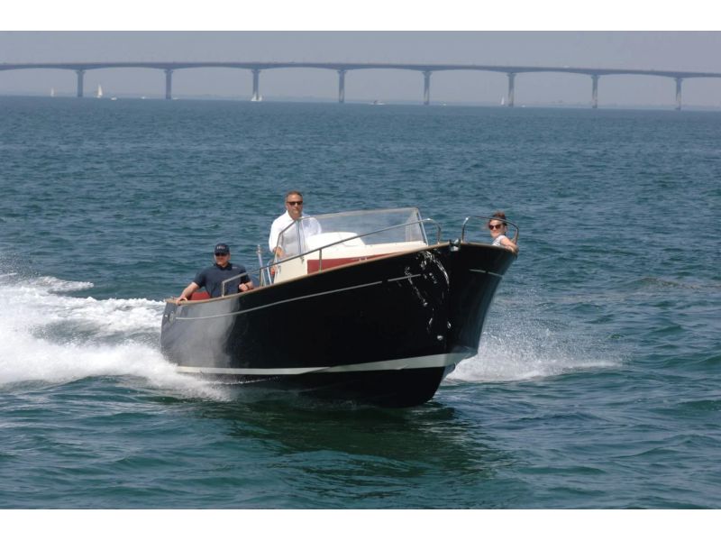 RHEA MARINE 27 Open