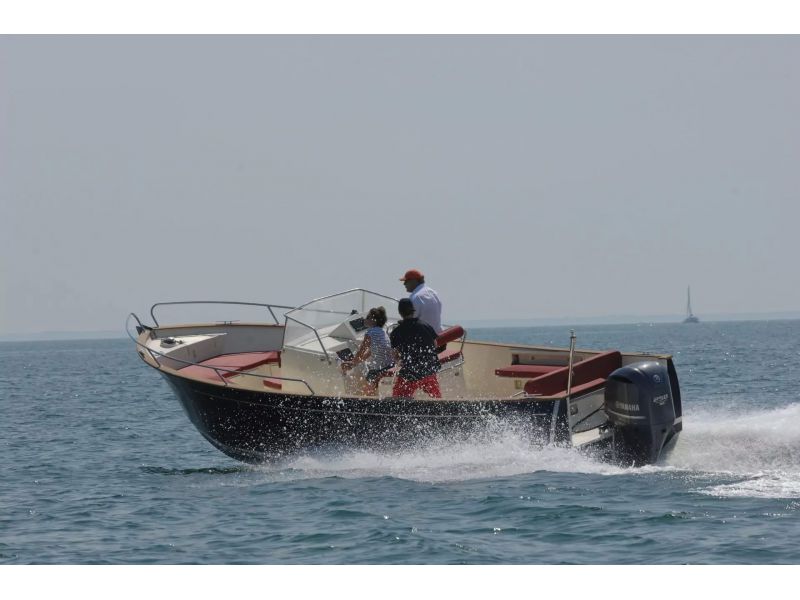 RHEA MARINE 27 Open