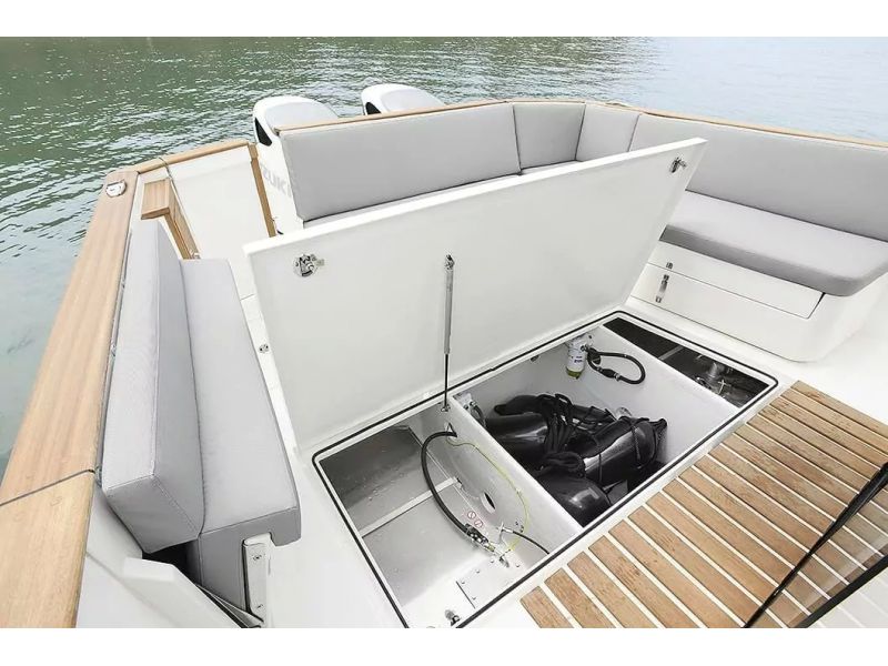RHEA MARINE 32 Timonier