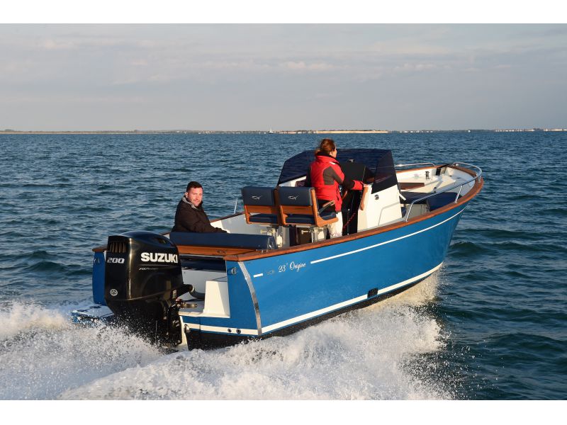RHEA MARINE 23 Open V 2